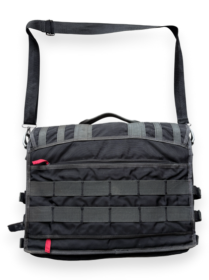 2006 Oakley SI Tactical Messenger Computer Bag
