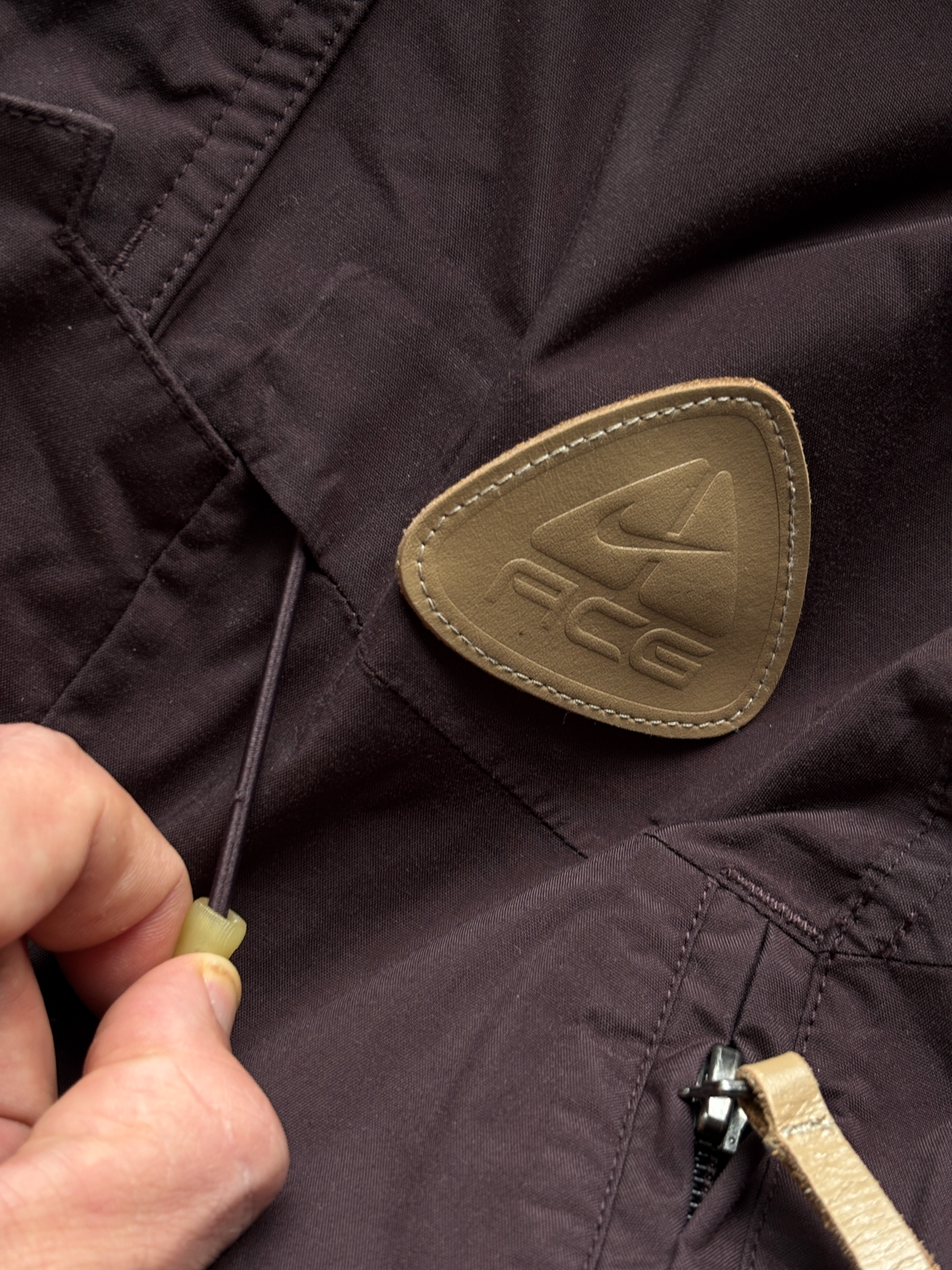 Early 2000's Nike ACG Removable Waist Pockets (M)