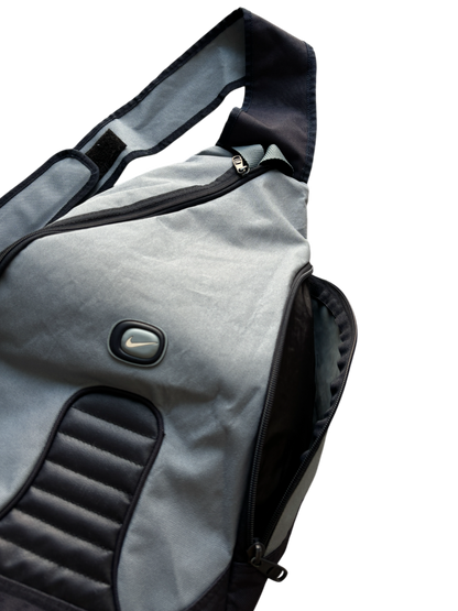 00'S NIKE BABY BLUE SLING BAG
