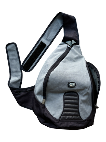 00'S NIKE BABY BLUE SLING BAG