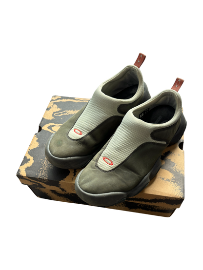OAKLEY FACTORY TEAM FLESH SHOES