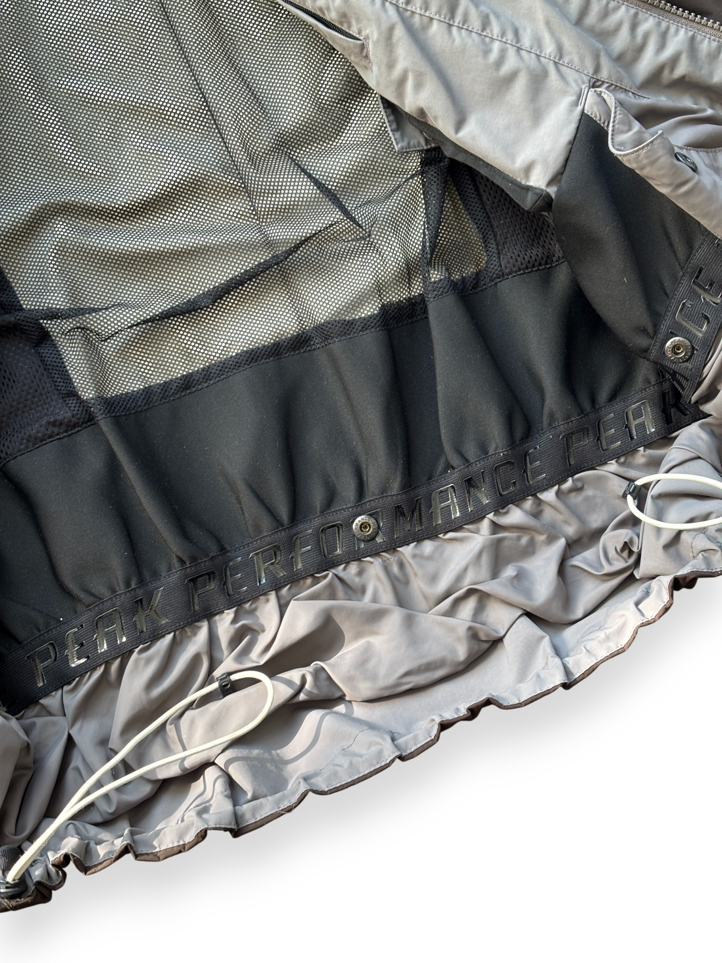 Peak Performance Chocolate / Blue Stripes Ski Jacket (L)