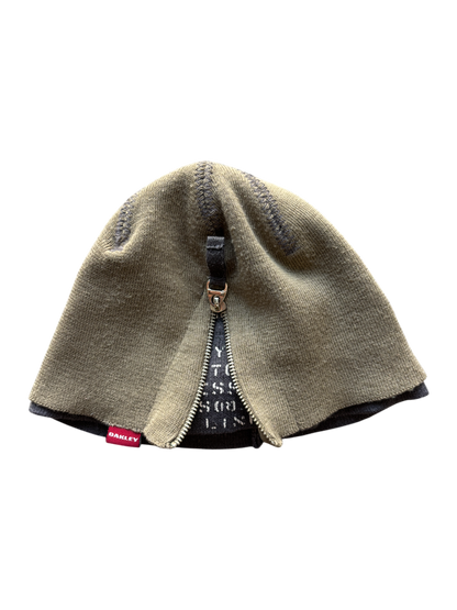 00'S OAKLEY EXPANDABLE BEANIE