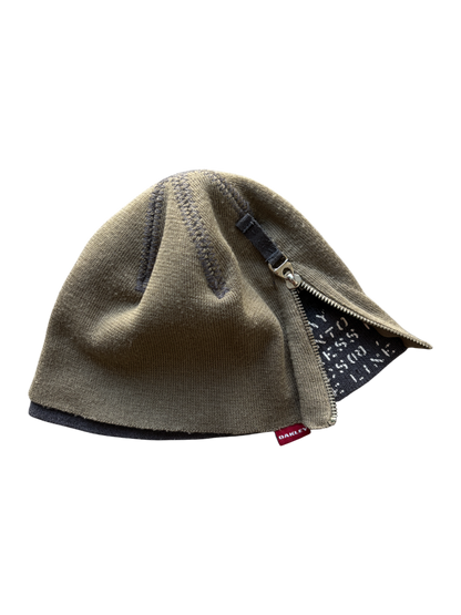 00'S OAKLEY EXPANDABLE BEANIE