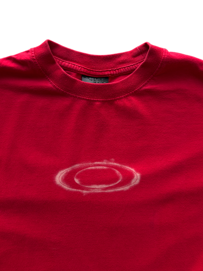 EARLY 00'S OAKLEY ICON / SPELL OUT RED GRAPHIC TEE