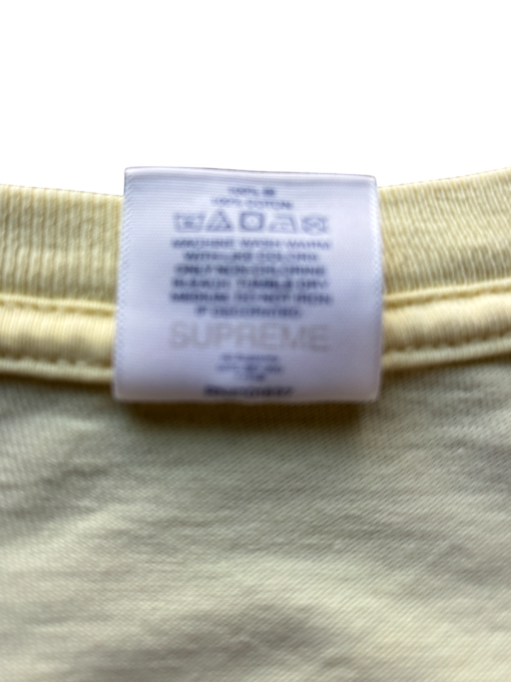 SS22 Supreme Classic Logo Pale Yellow Tee (L)
