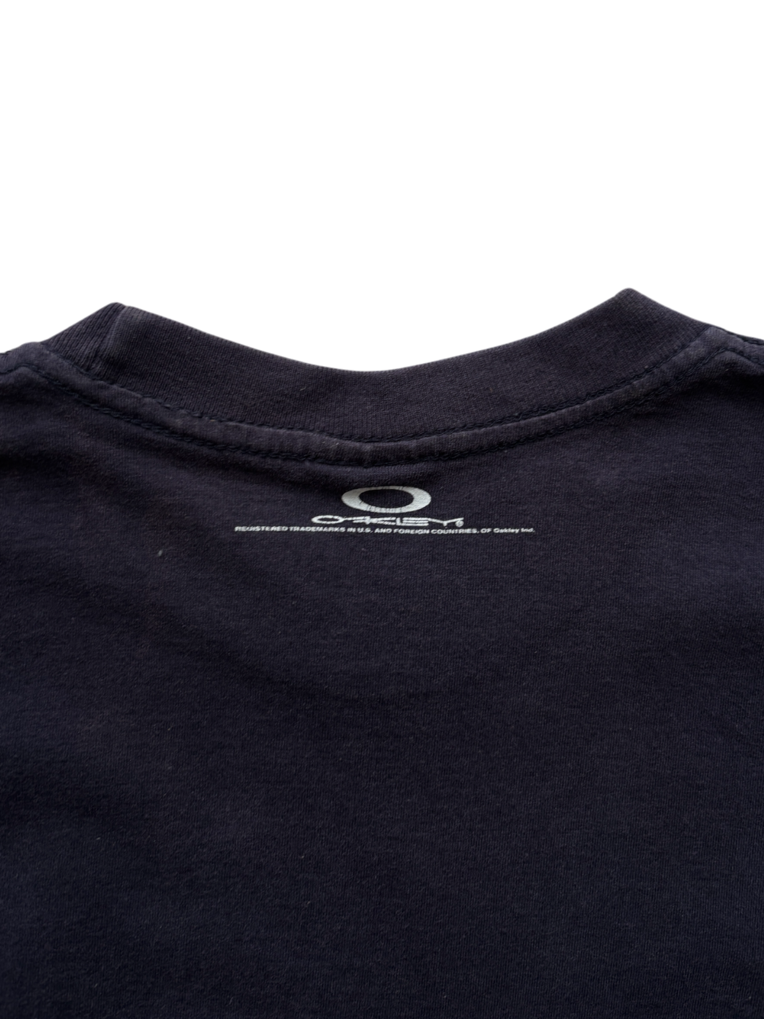 00'S OAKLEY SPELL OUT TEE