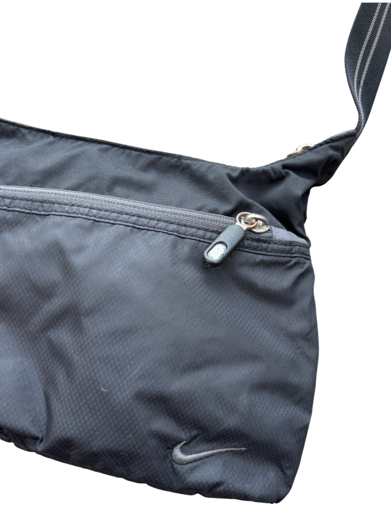 Nike Embroidered Swoosh Shoulder Bag