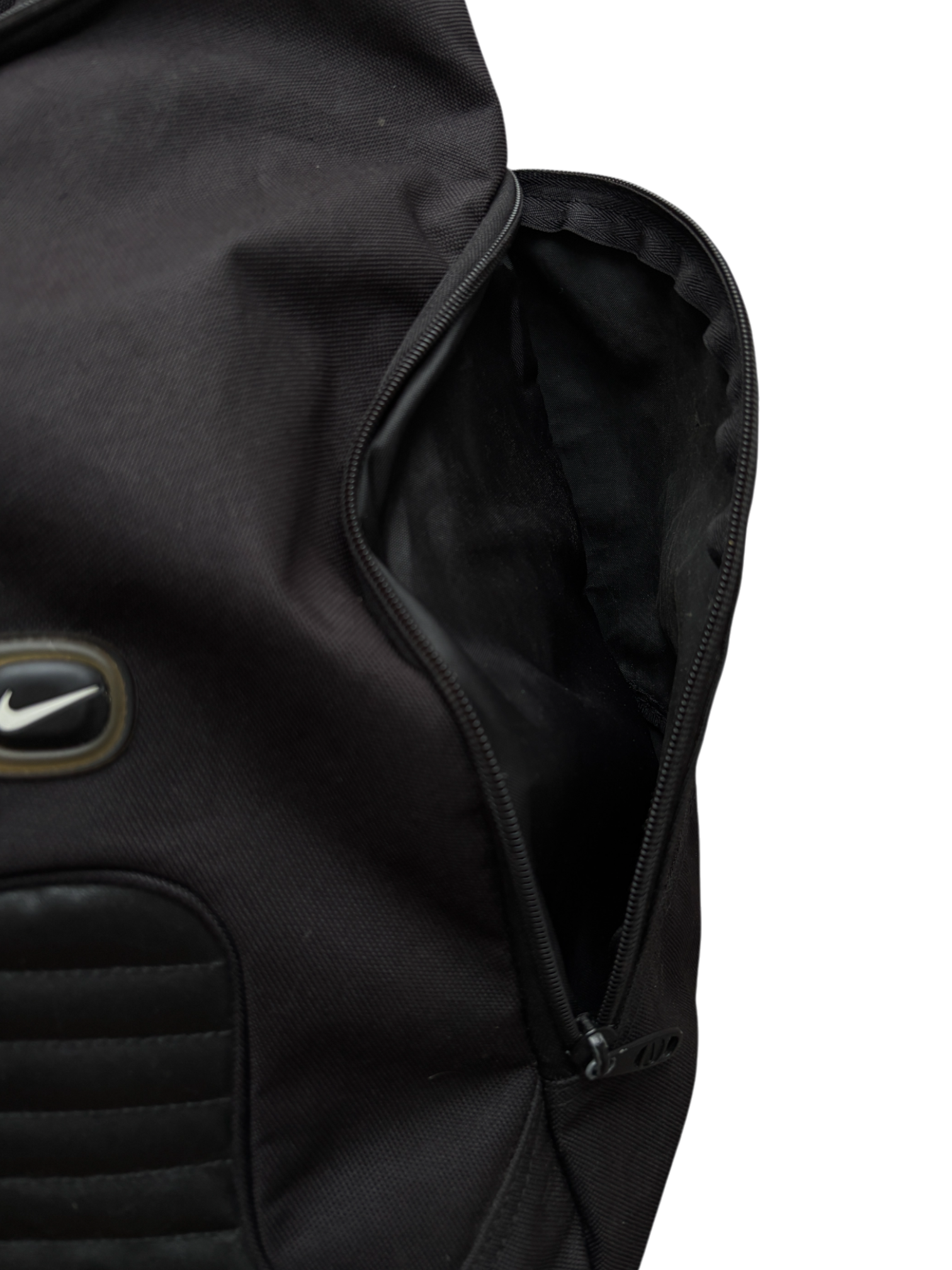 00'S NIKE ALL BLACK SLING BAG