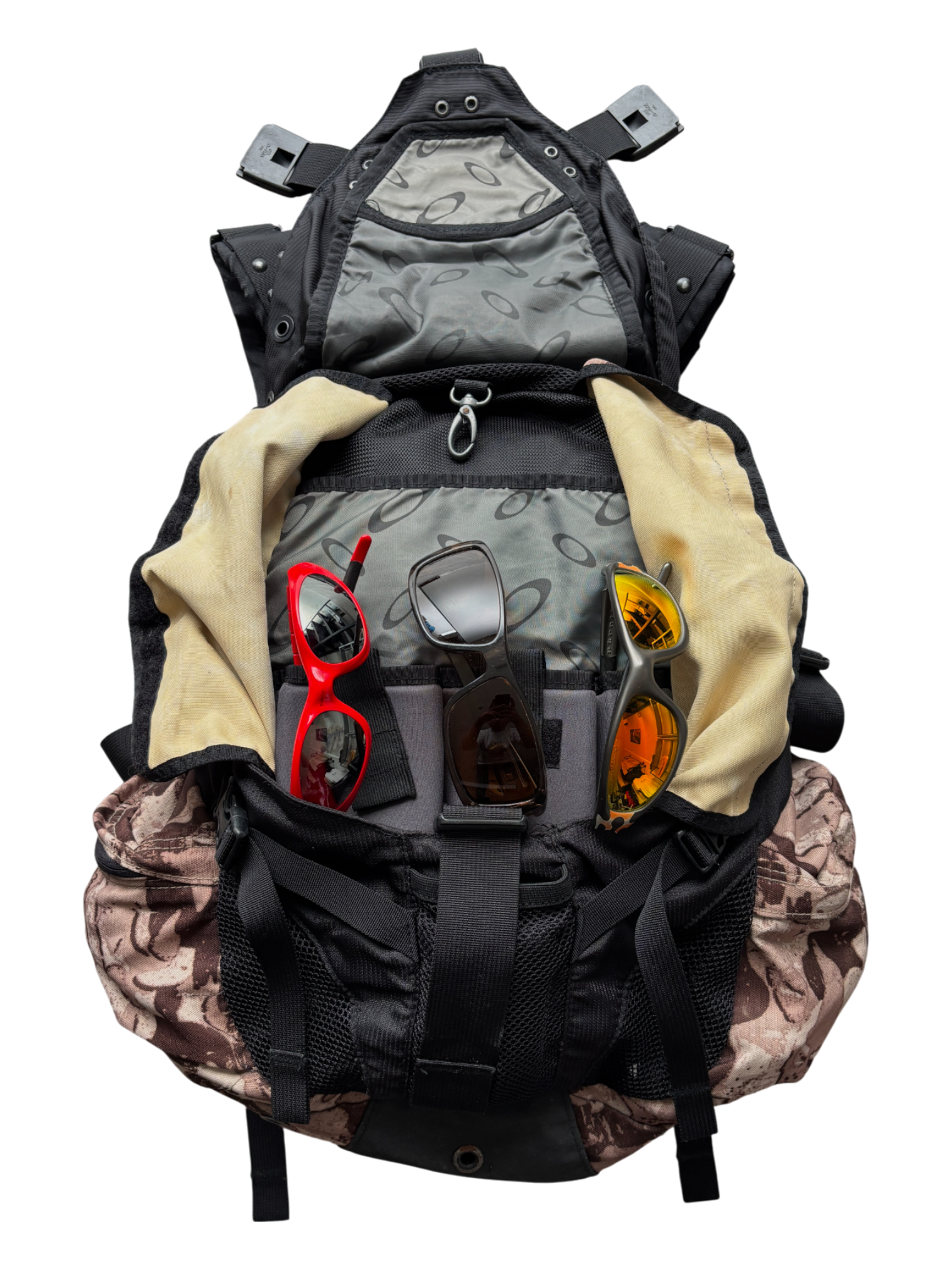 OAKLEY ICON BACKPACK 3.0 DESSERT CAMO