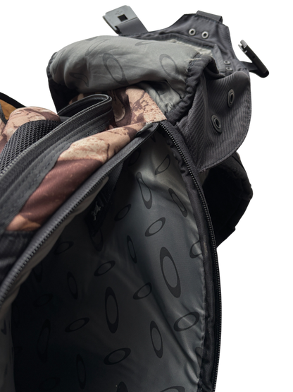 OAKLEY ICON BACKPACK 3.0 DESSERT CAMO