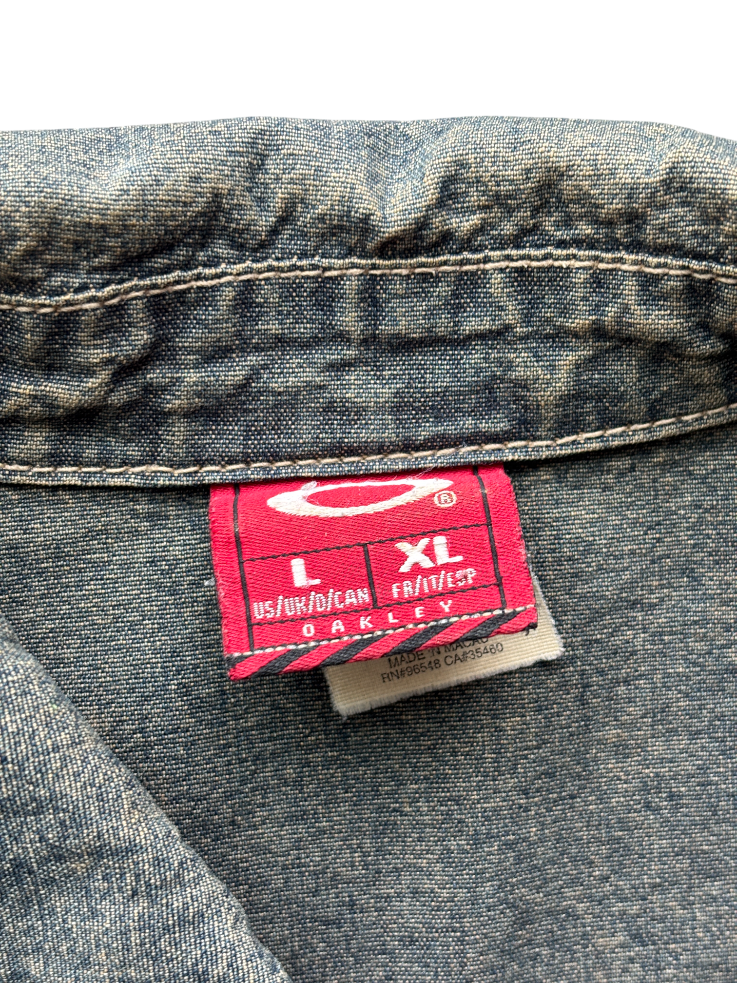 2000's Oakley Women's Denim Jacket (M)