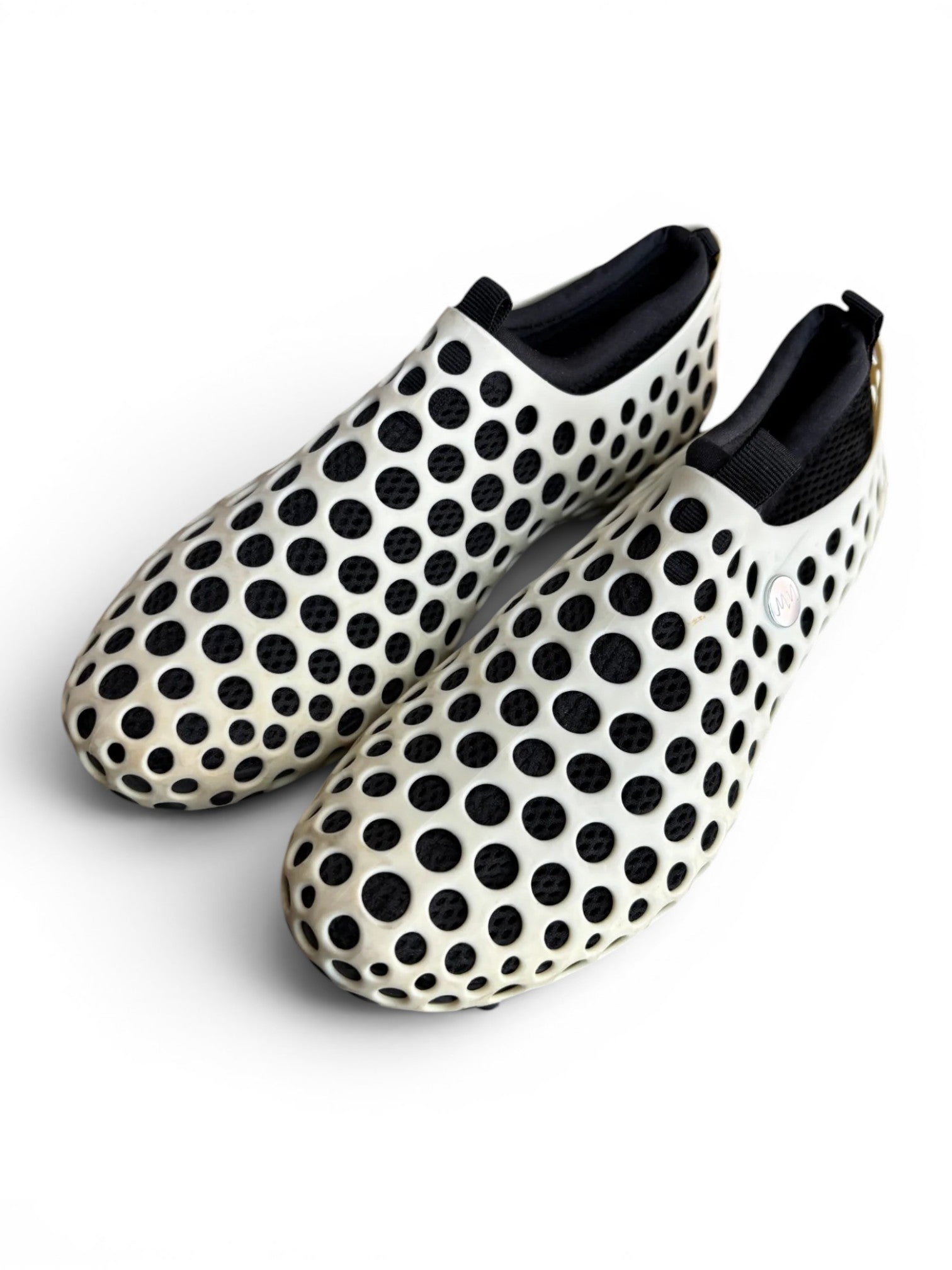 2004 Nike Zvezdochka Cream Slip On (37.5)