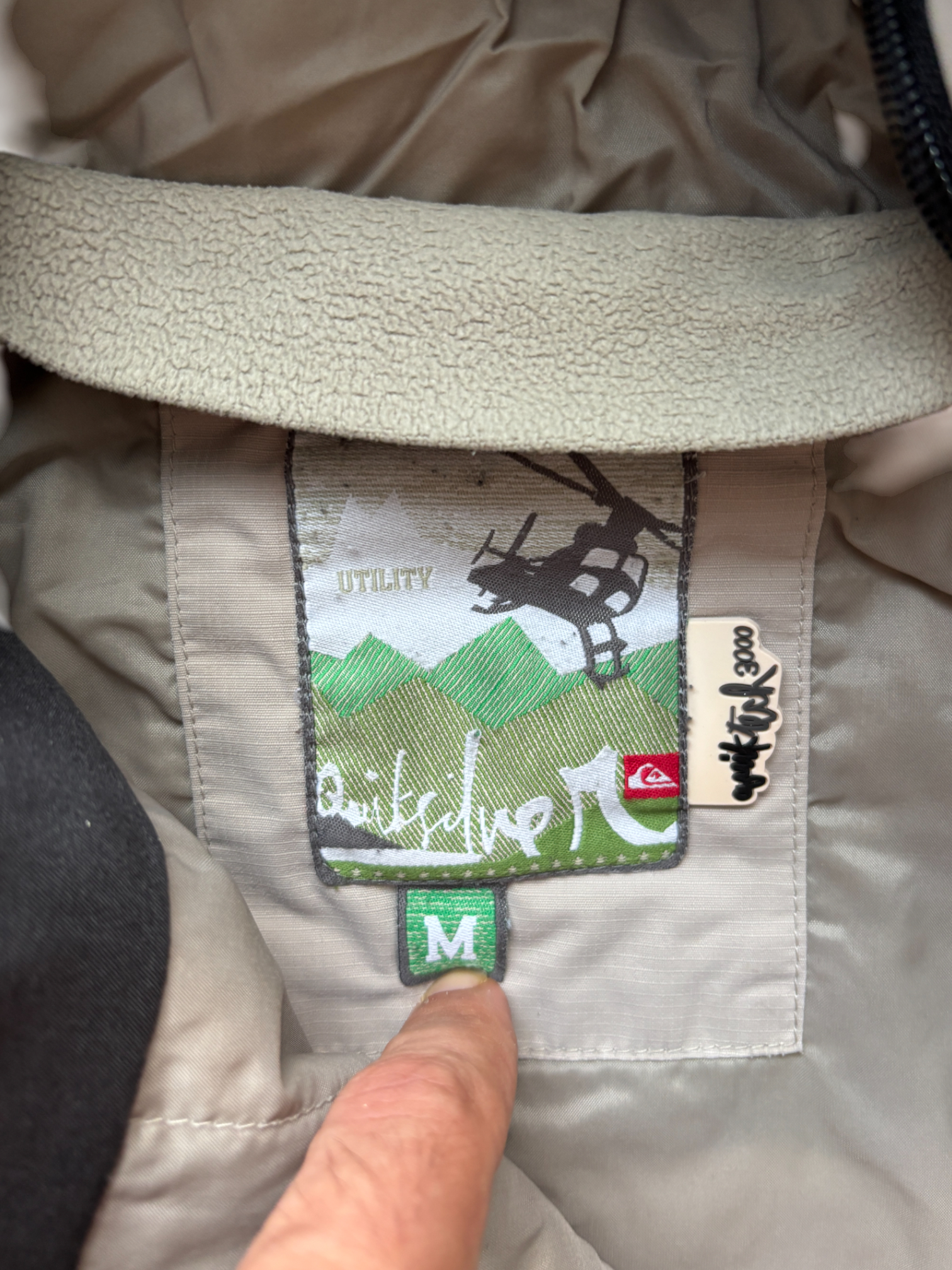 00'S QUIKSILVER ASYMETRICAL ZIP WATERPROOF SKY JACKET
