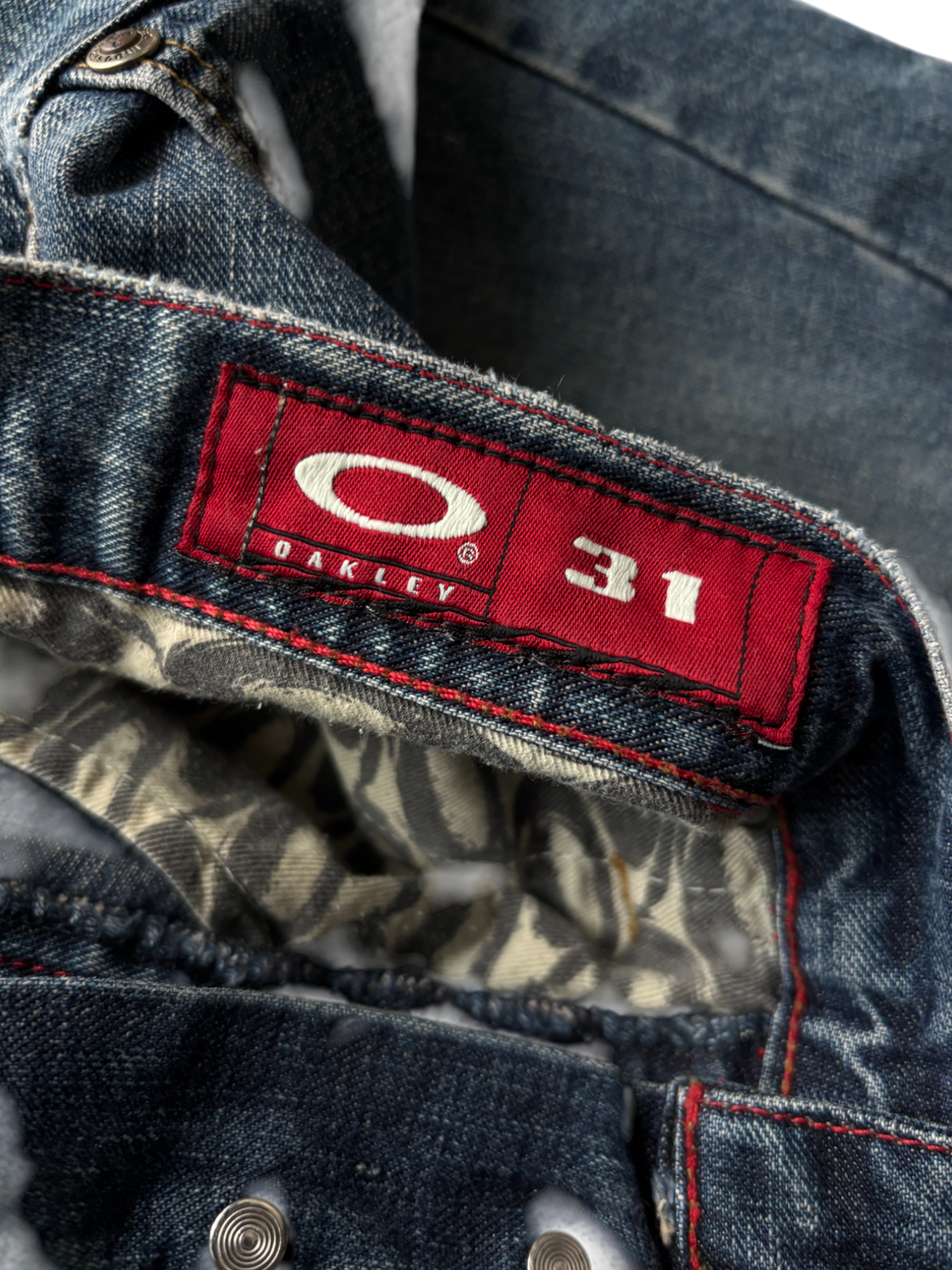 00'S OAKLEY INDUSTRIAL DENIM BAGGY SHORTS