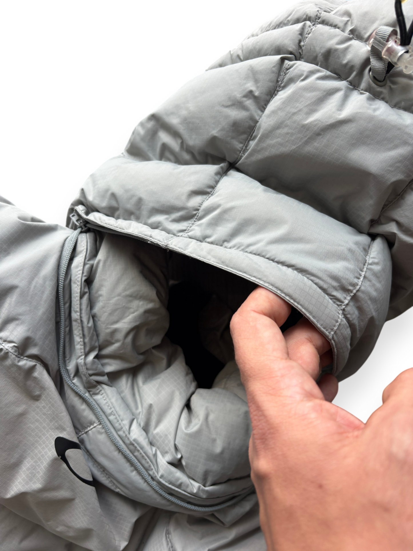 Early 2000's Oakley Light Grey Technical Puffer (M-L)
