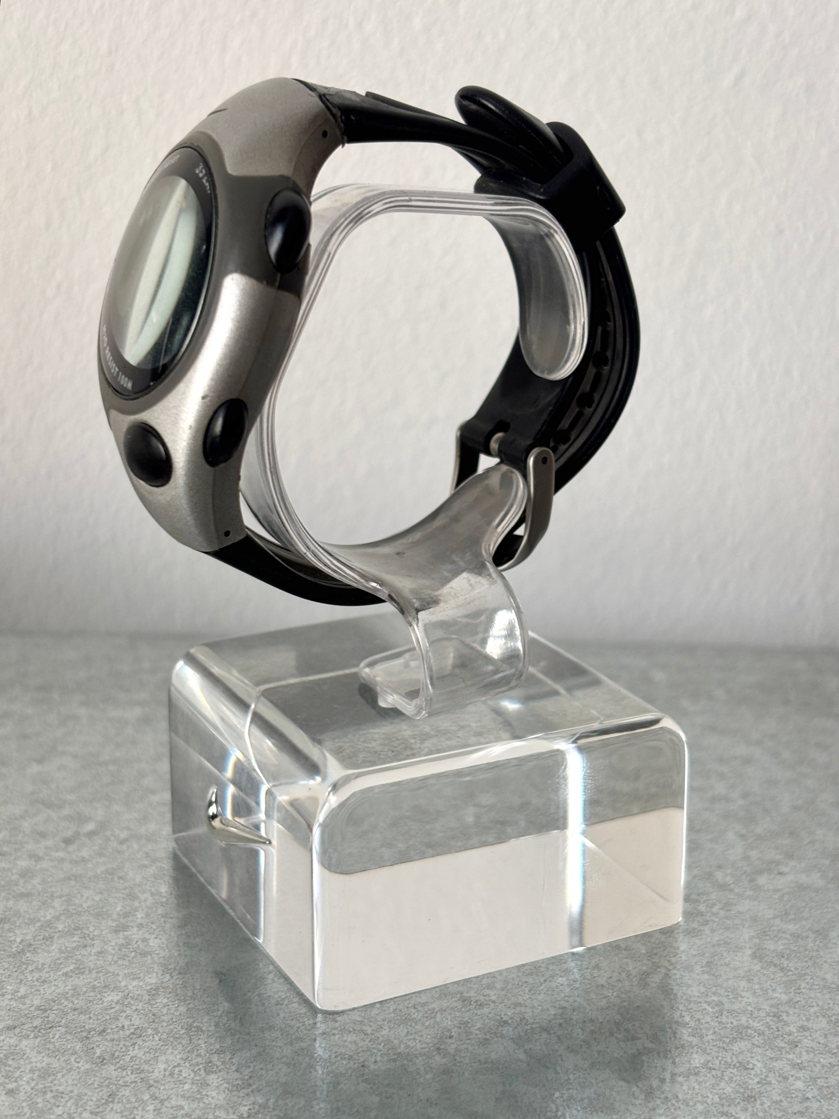 00'S NIKE TRIAX WATCH