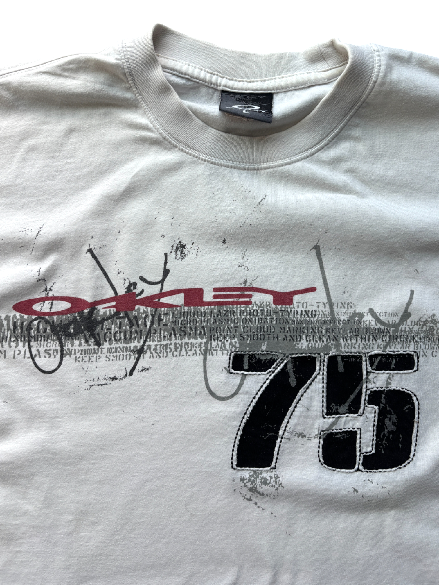 00'S OAKLEY LONG SLEEVE SPELL OUT TEE