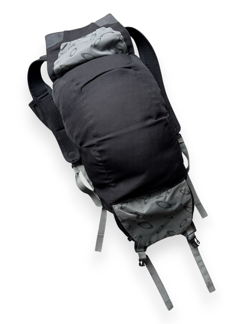 Early 2000's Oakley Small Hidratation Backpack
