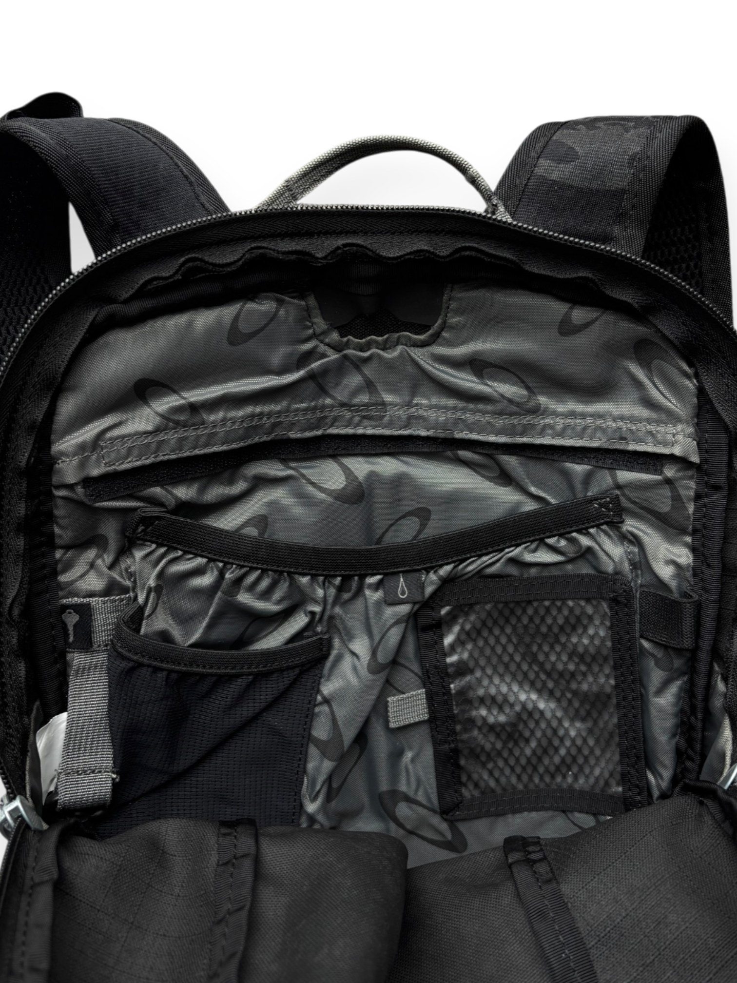 Early 2000's Oakley Small Hidratation Backpack