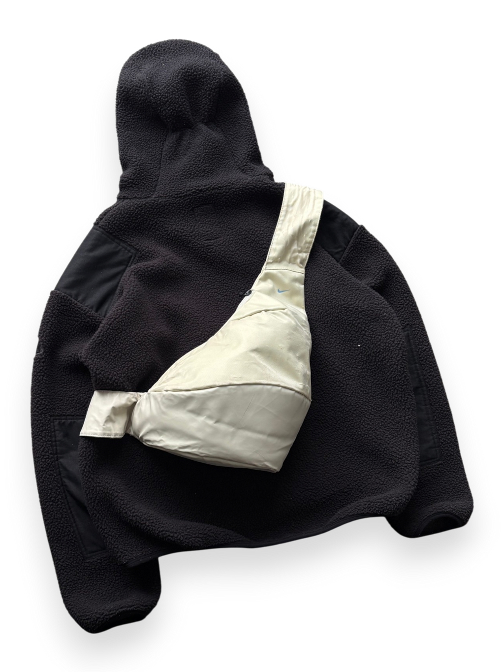 Early 2000's Nike Mini Swoosh Cream Slingbag