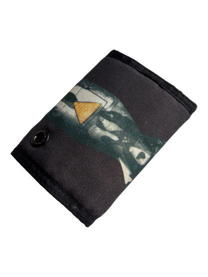 EARLY 00'S OAKLEY TRI-FOLD BOMB GRAPHIC LIGHT WALLET