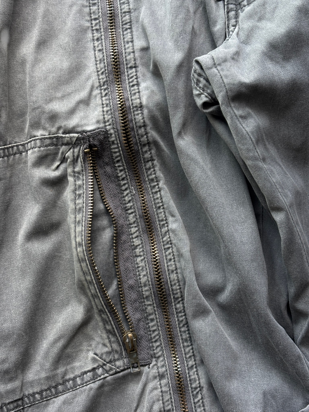Early 2000's Pepe Jeans Full Zip Pants (M)