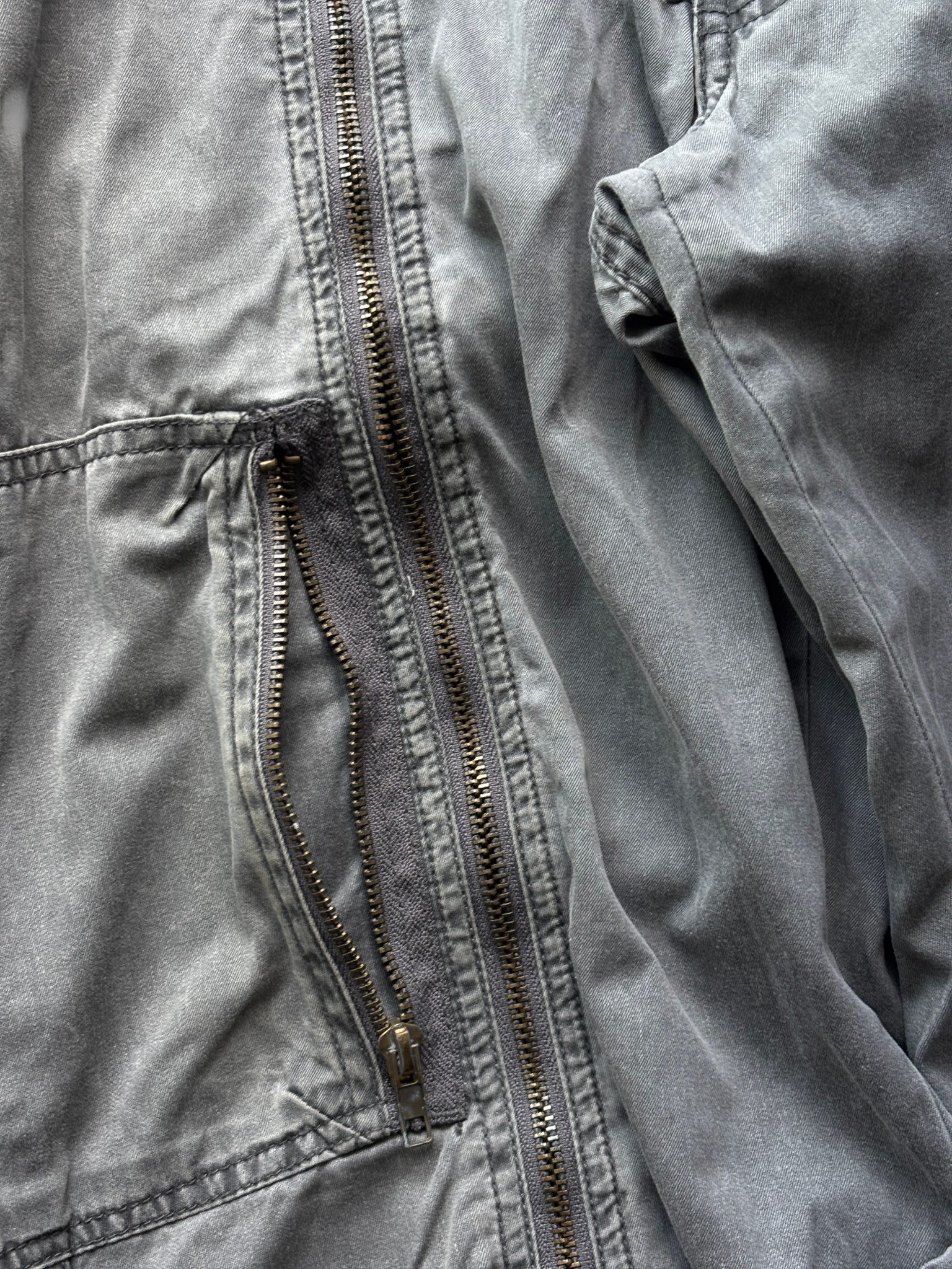 Early 2000's Pepe Jeans Full Zip Pants (M)