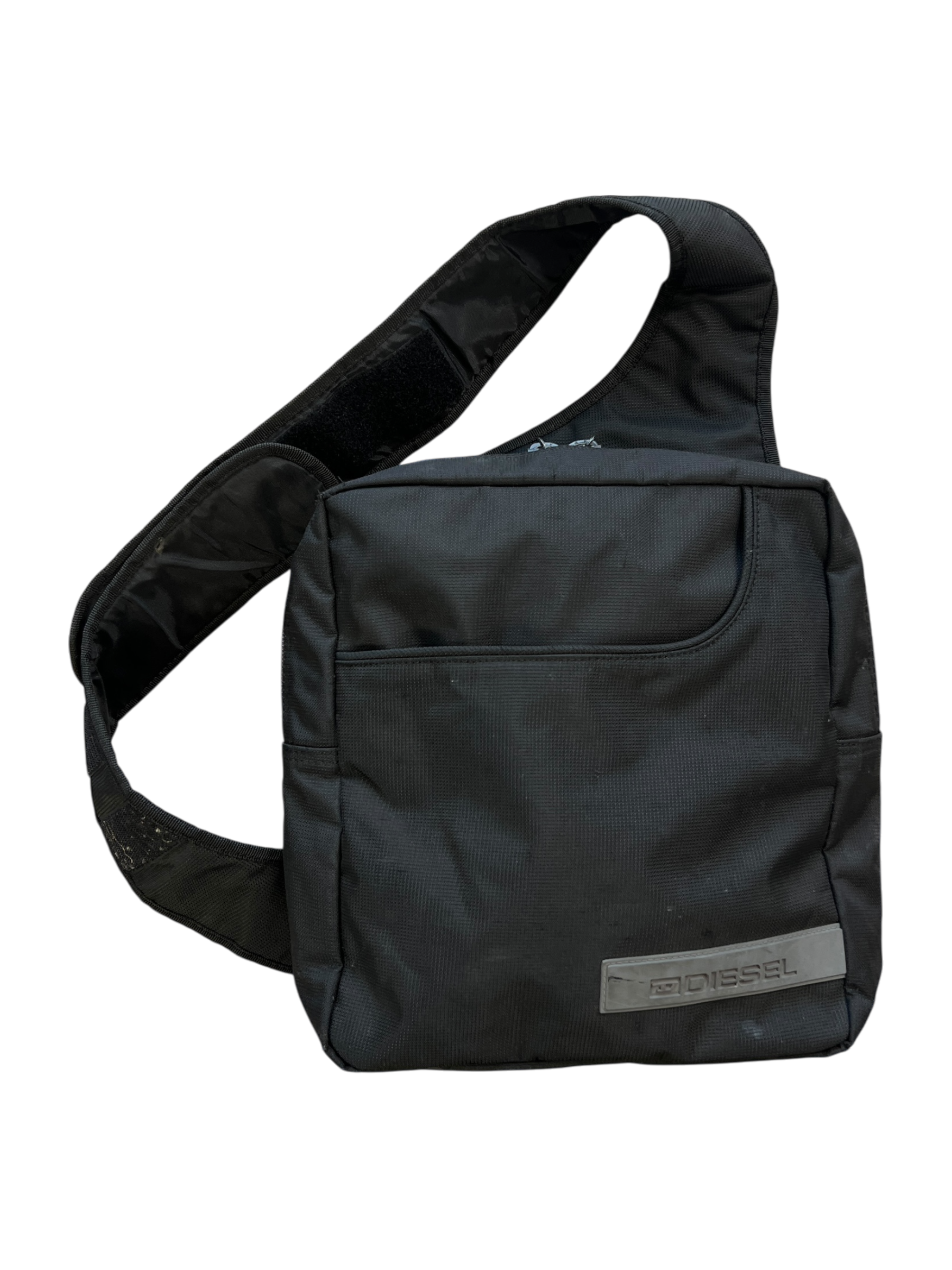 00'S DIESEL SQUARE SLING BAG