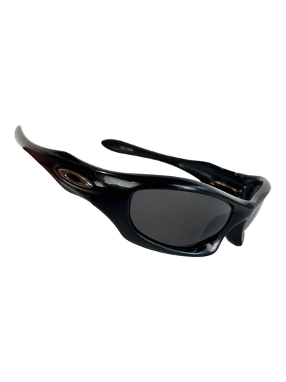 OAKLEY MONSTER DOG POLISHED BLACK BLACK IRIDIUM