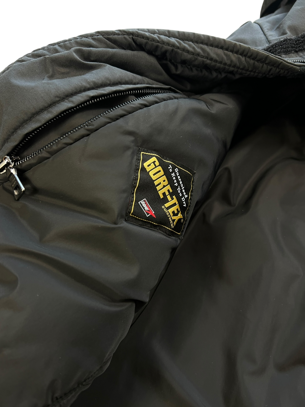 EARLY 2000'S PRADA LINEA ROSSA GORE TEX SKI JACKET