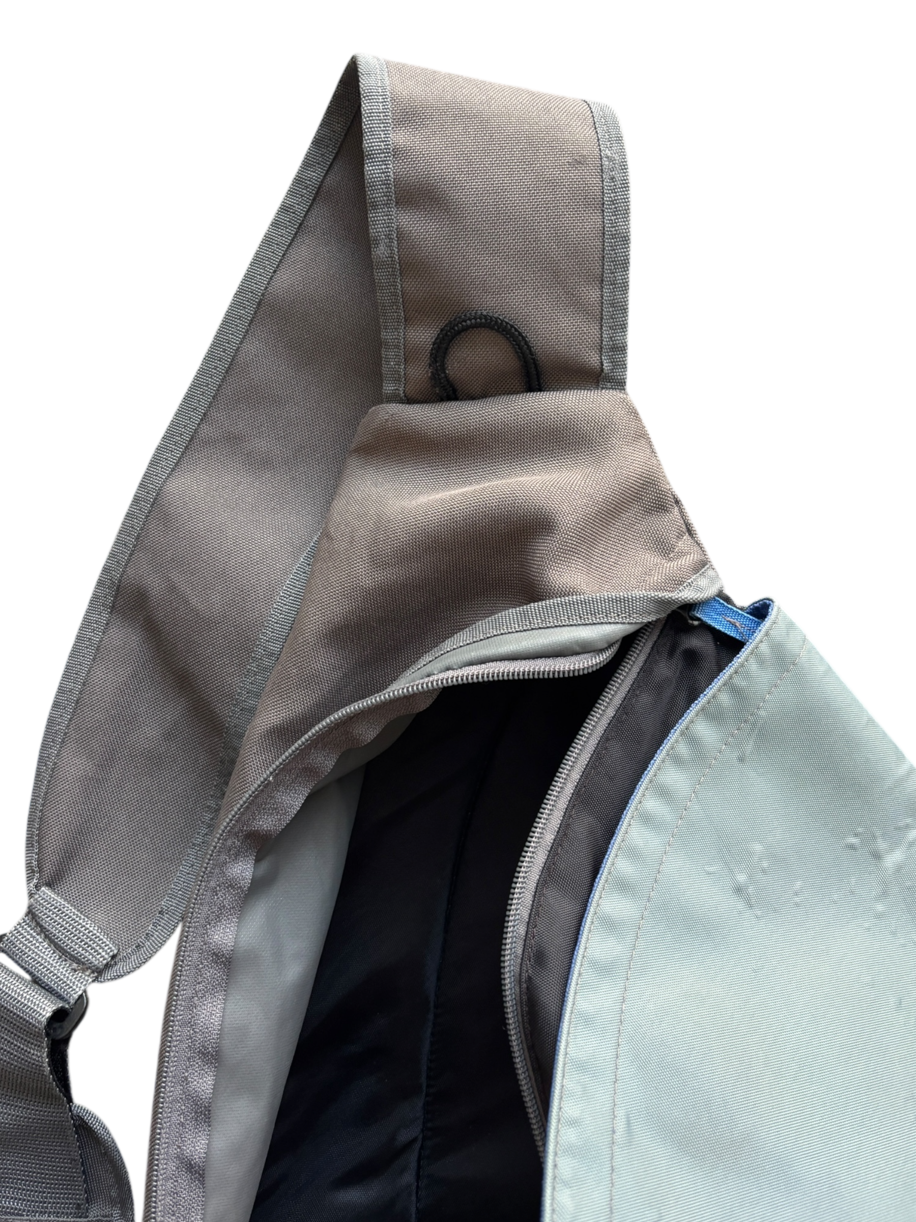 90'S NIKE STEALTH POCKET SLING BAG