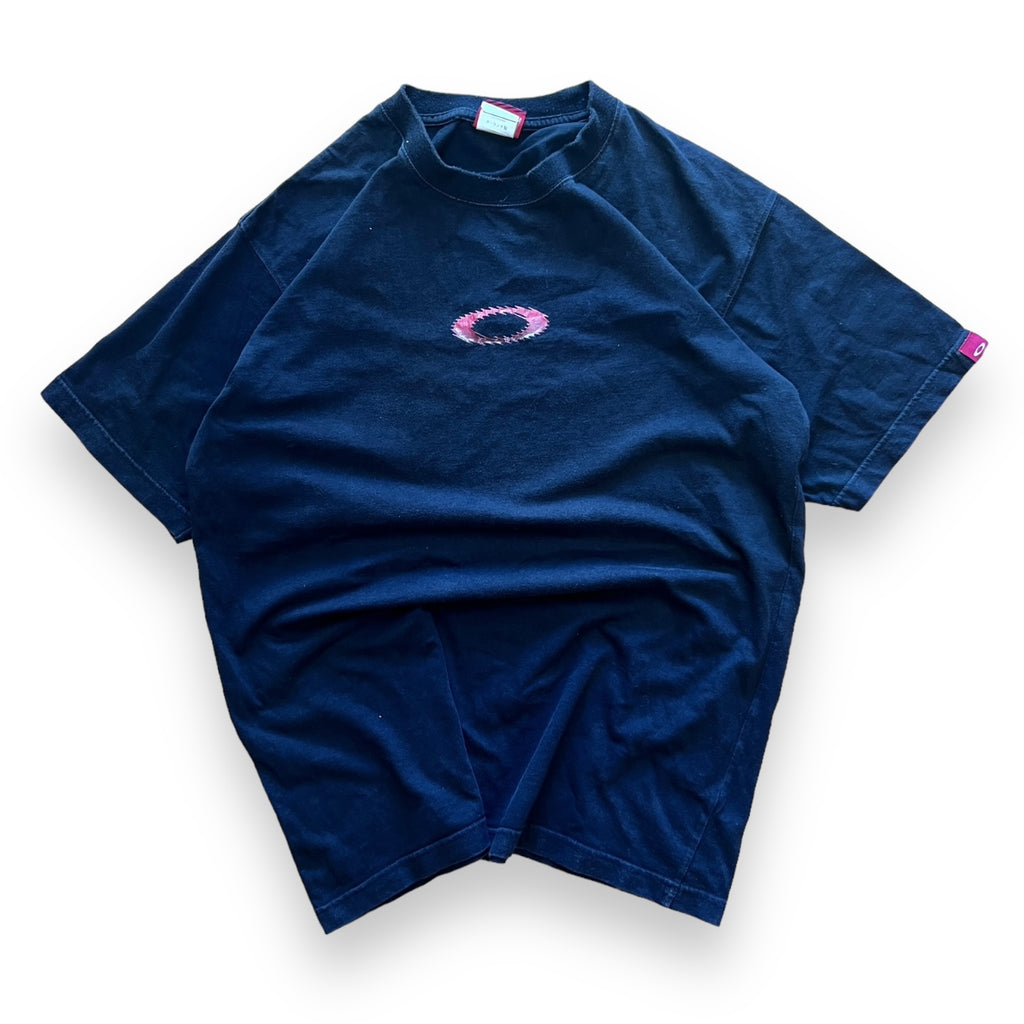 Early 2000's Oakley red icon tee - L