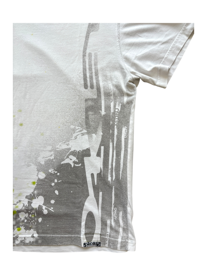 OAKLEY SOFTWARE VERTICAL SPELL OUT TEE