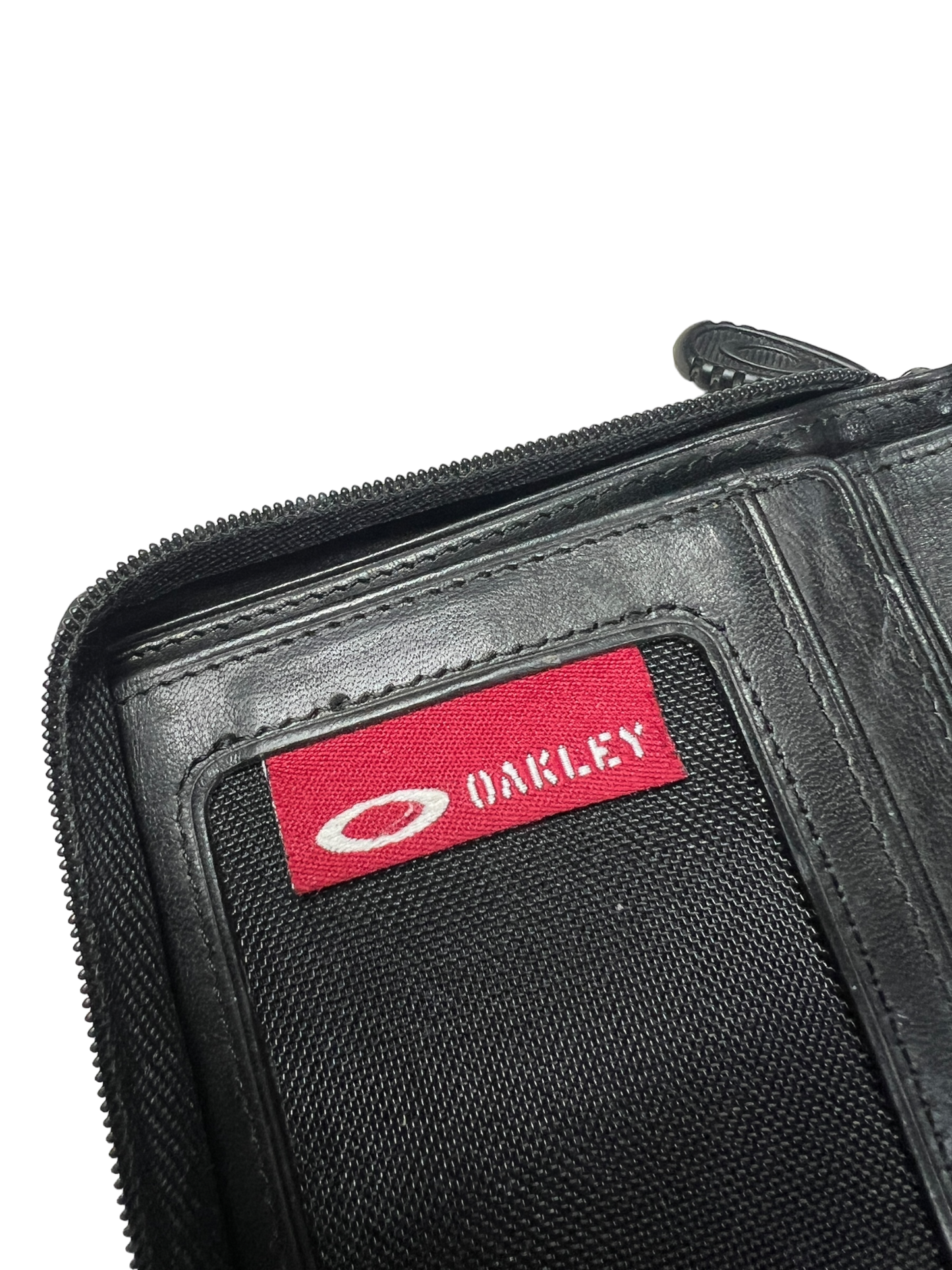 00's Oakley leather wallet