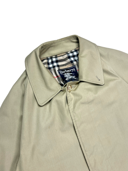 Burberry trenchcoat - L