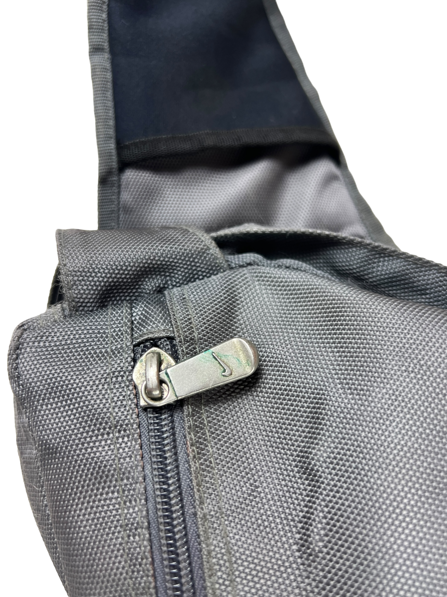 90's Nike sling bag