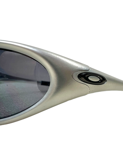 00's Oakley minute gen 2 silver frame black iridium sunglasses