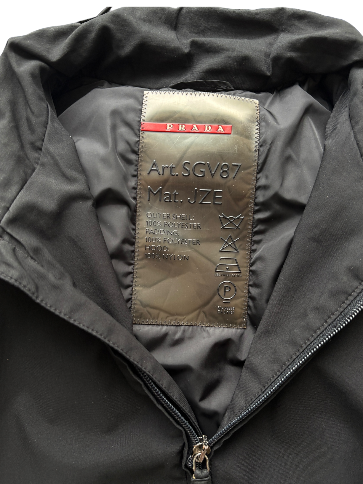 PRADA LINEA ROSSA GORE TEX PACKABLE HOOD