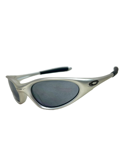 00's Oakley minute gen 2 silver frame black iridium sunglasses