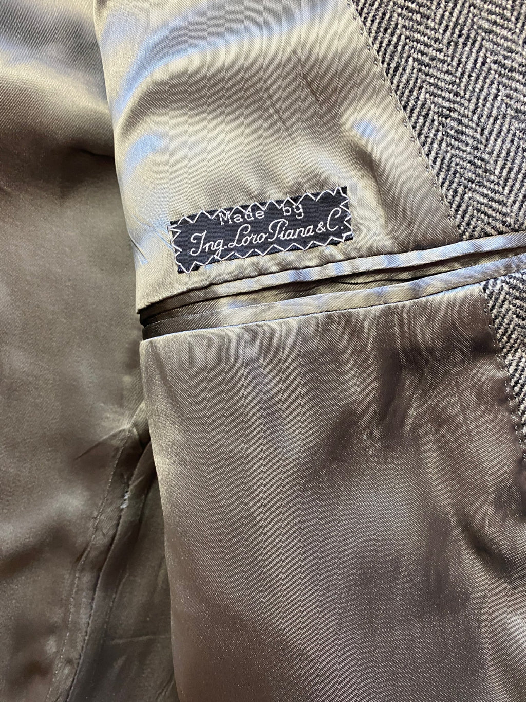 Chaquetón largo con hombreras Loro Piana - 16.88studio