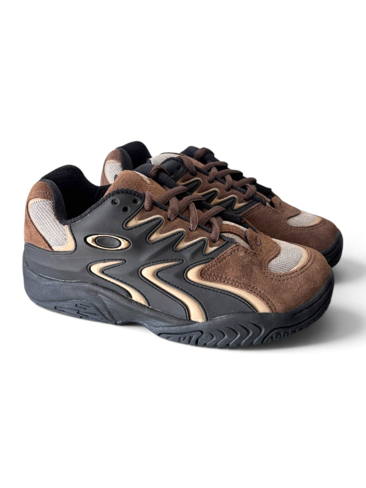 Early 2000's Oakley Switchback Black / Brown Shoes - view 3