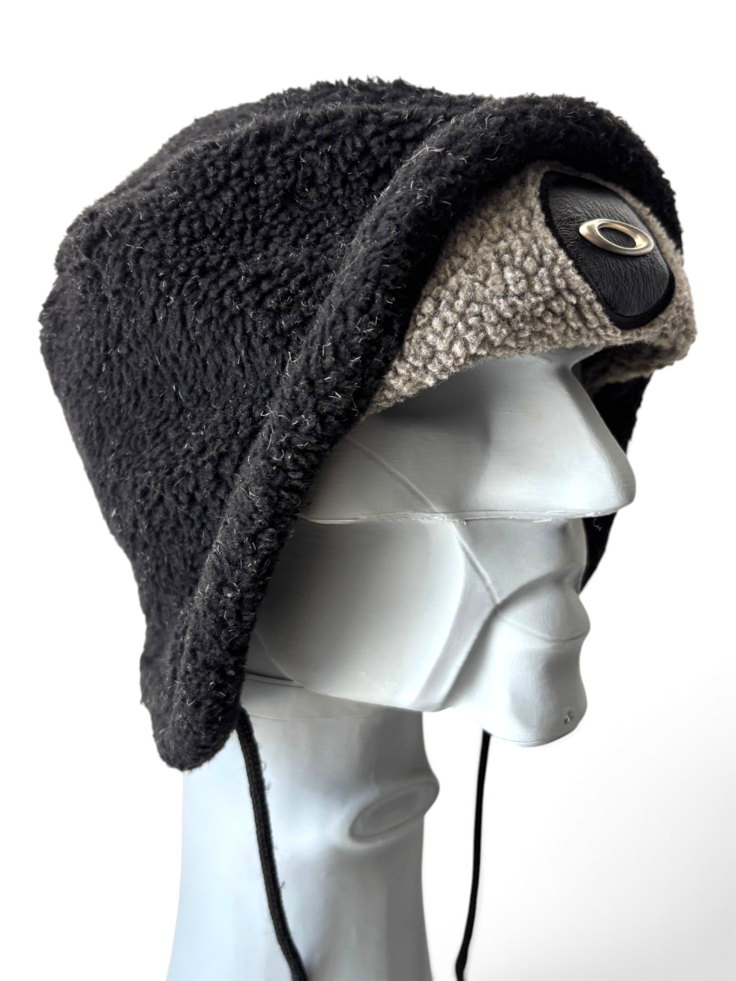90's Oakley Software Sherpa Trapper Hat Black / Grey - view 2