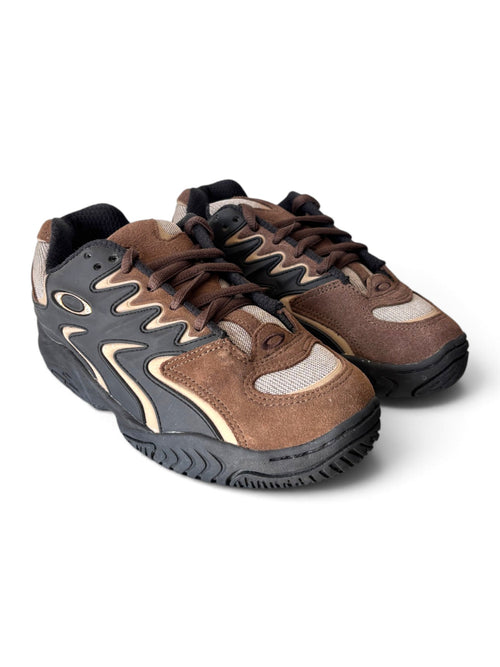 Early 2000's Oakley Switchback Black / Brown Shoes - view 2