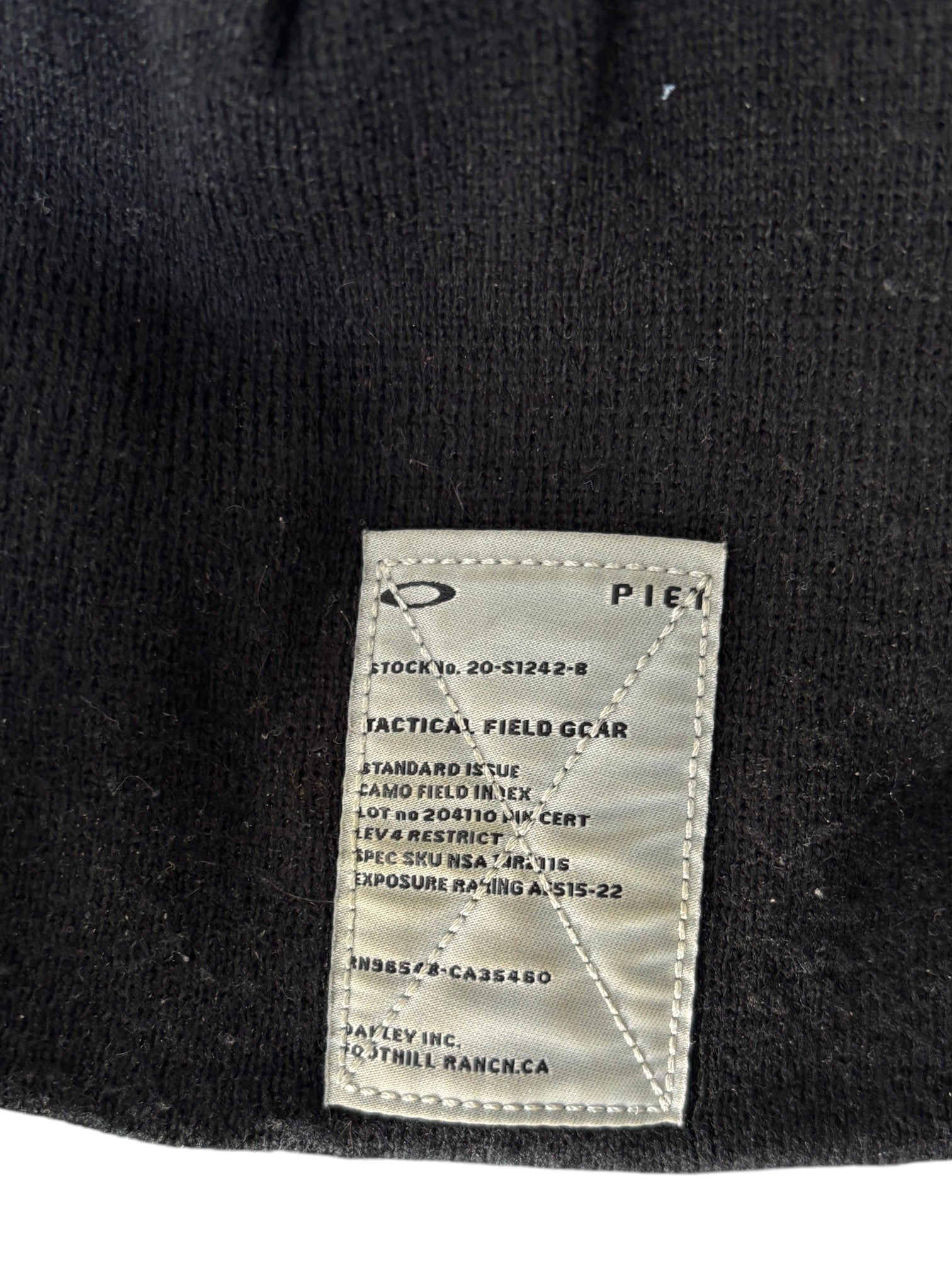 Piet x Oakley Scatter Skull beanie in black