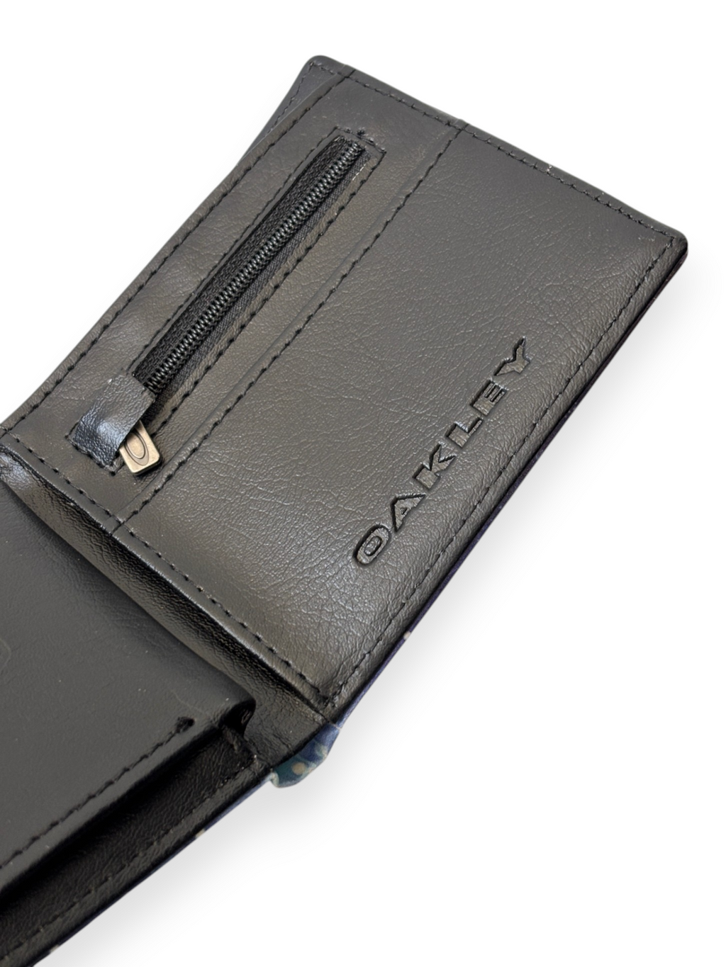 00's Oakley Galaxy Print Bifold Wallet w/ Card Holder - view 4