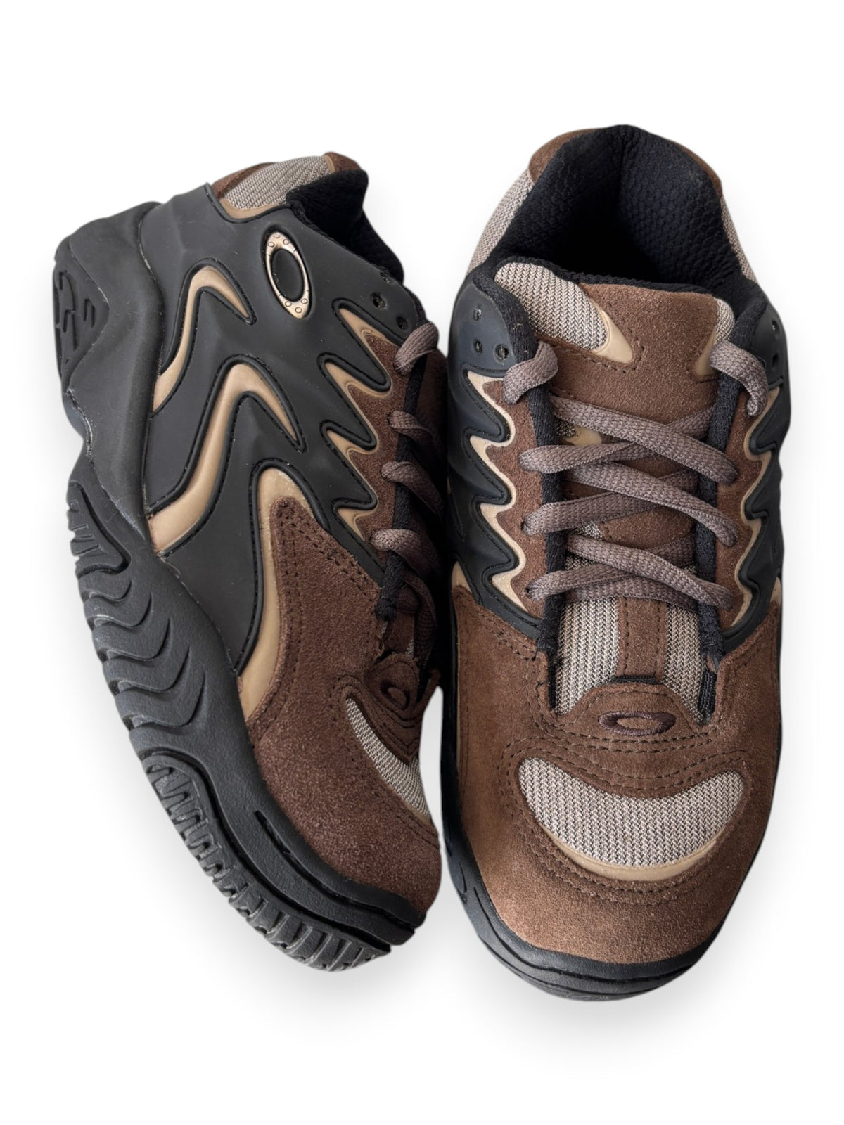 Early 2000's Oakley Switchback Black / Brown Shoes - view 7